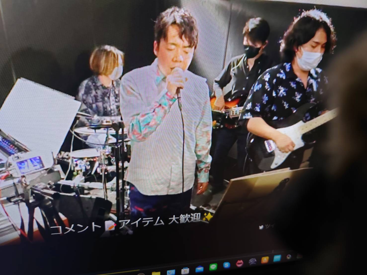 この間のライブ写真があります。